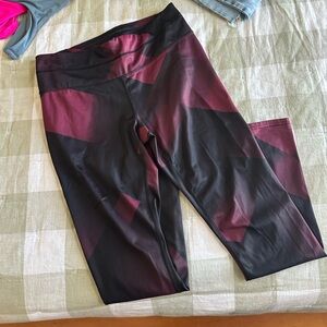 Athleta Black and Maroon Geometric Leggings